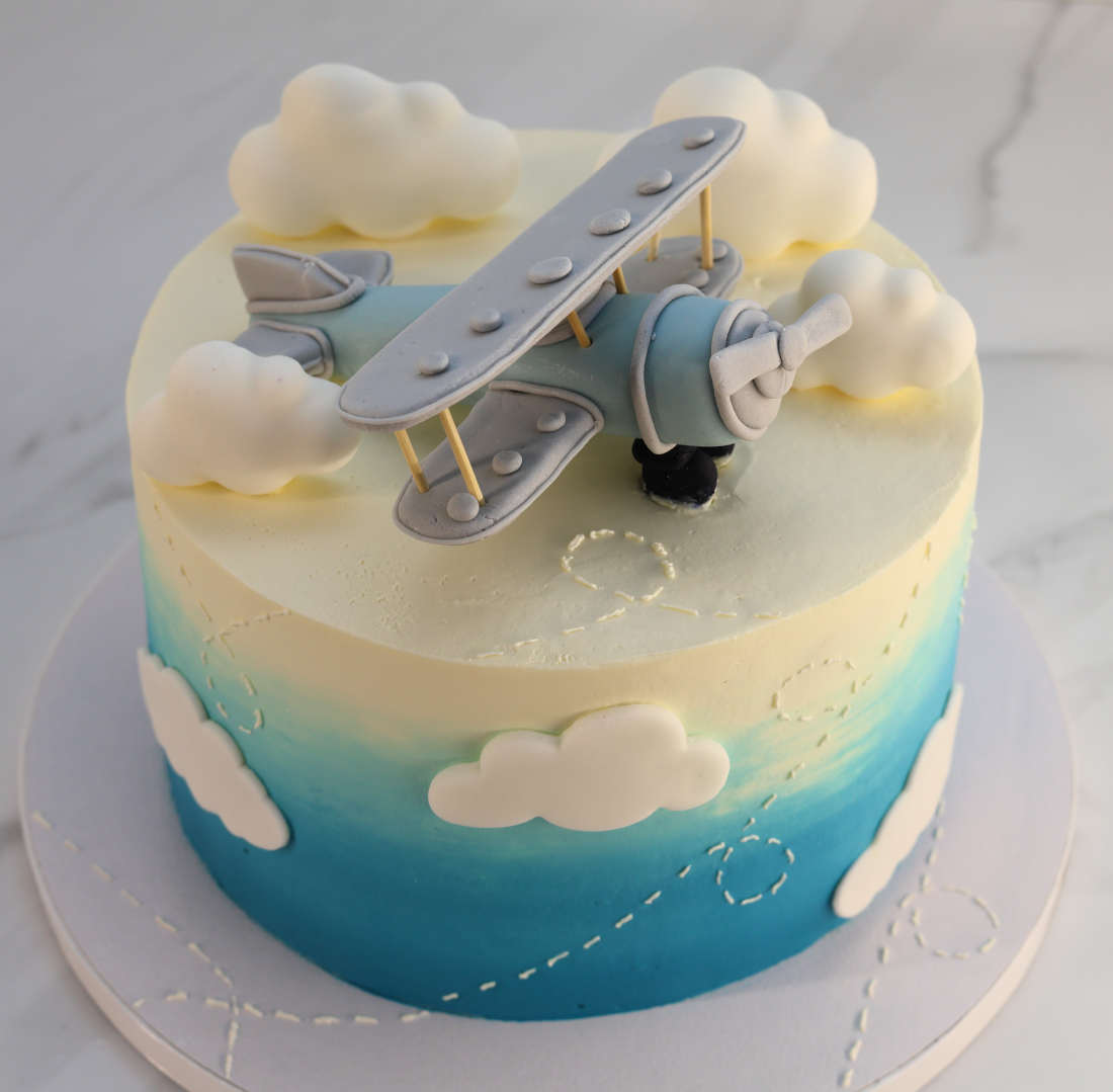 3D tortas su lėktuvu ir debesimis