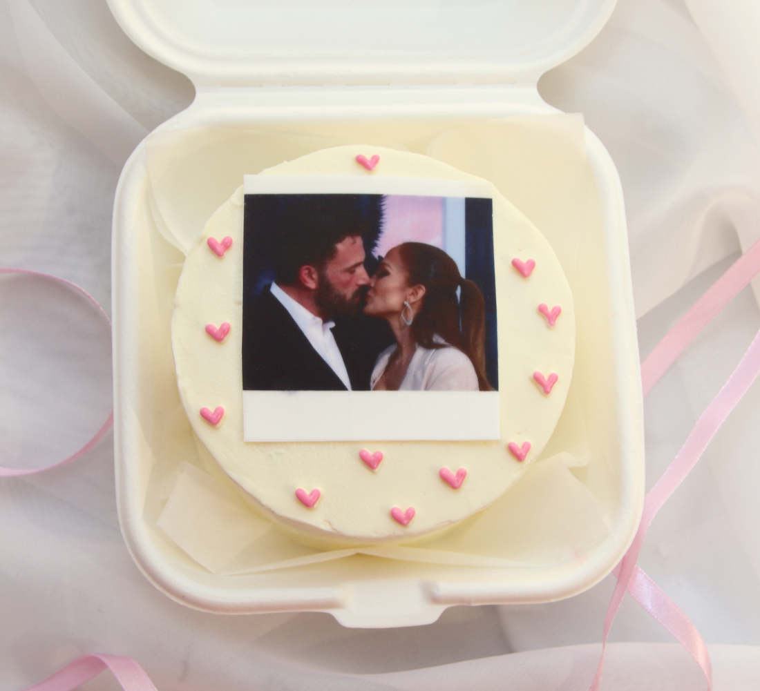 Edible print on a Valentine's Day cake
