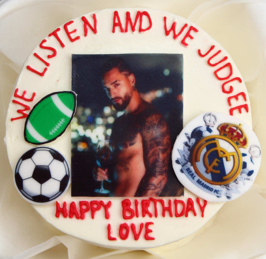 Фотография, мячи и эмблема клуба на бенто-торте для дня рождения