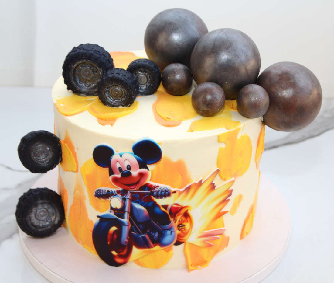 Motorcycle cake for biker's birthday in Vilnius