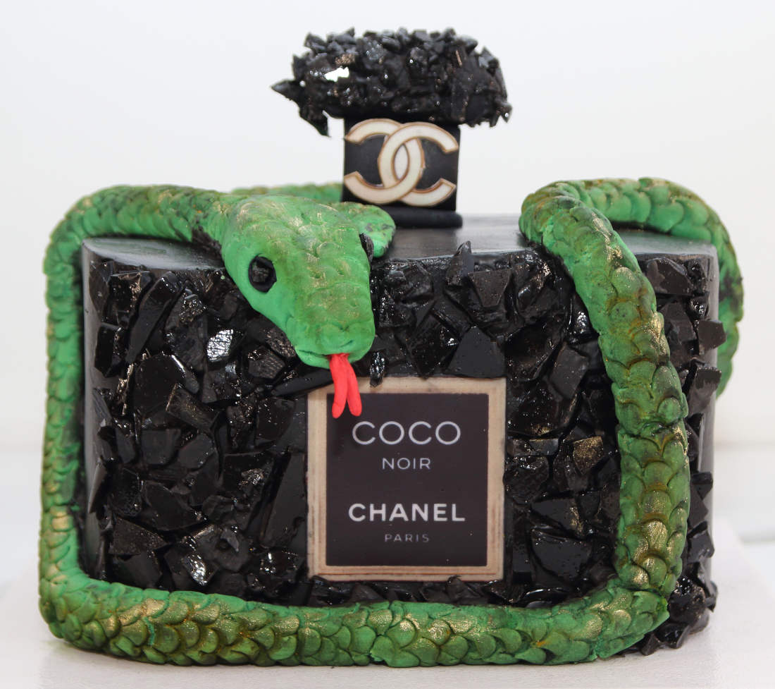 Juodas tortas Chanel Coco Noir