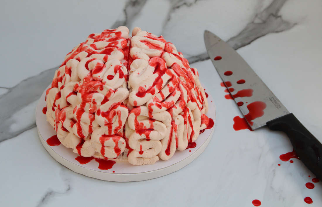 Brain cake and bloody knife