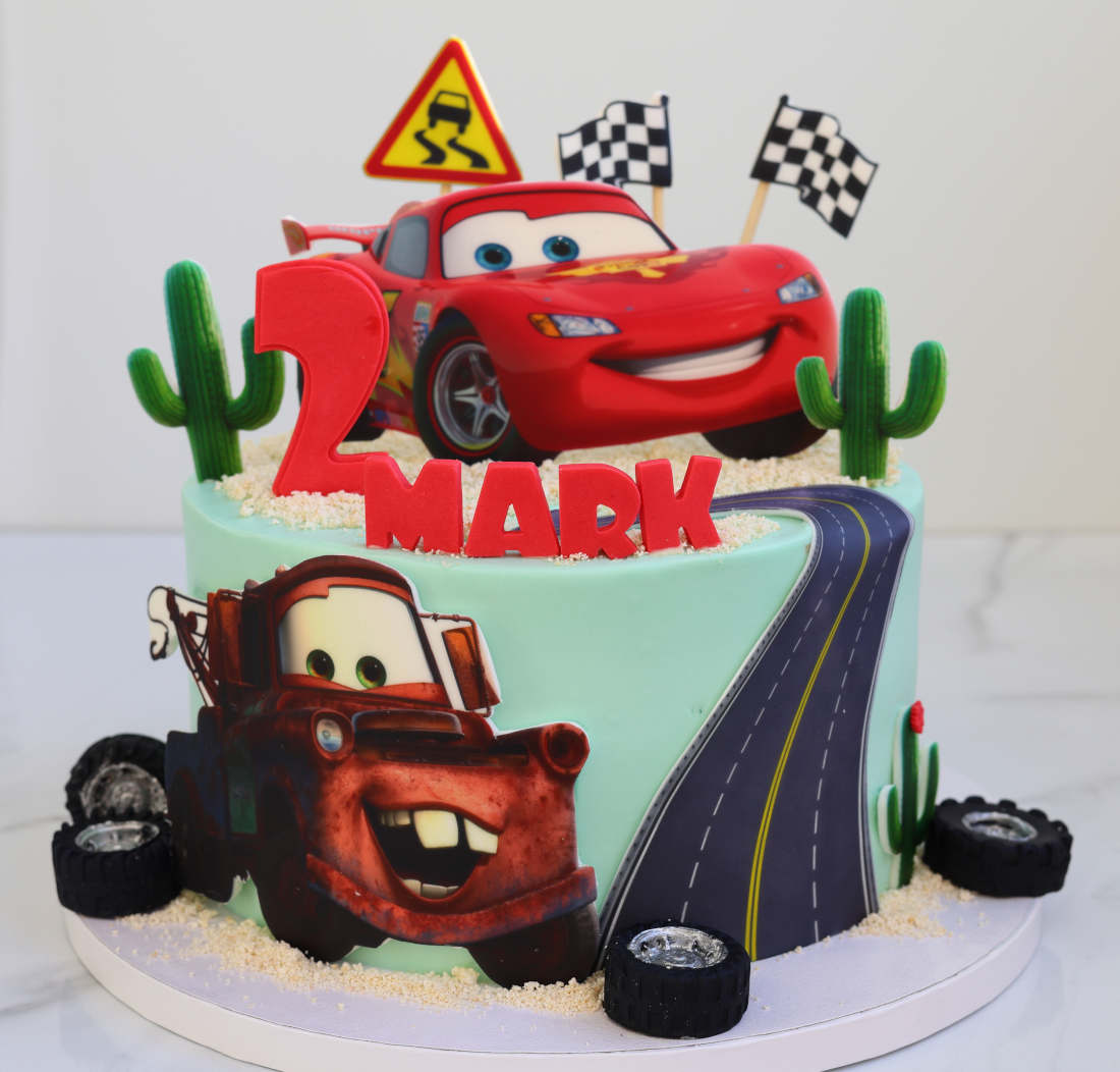 Ratai tortas su Žaibu Makvynu