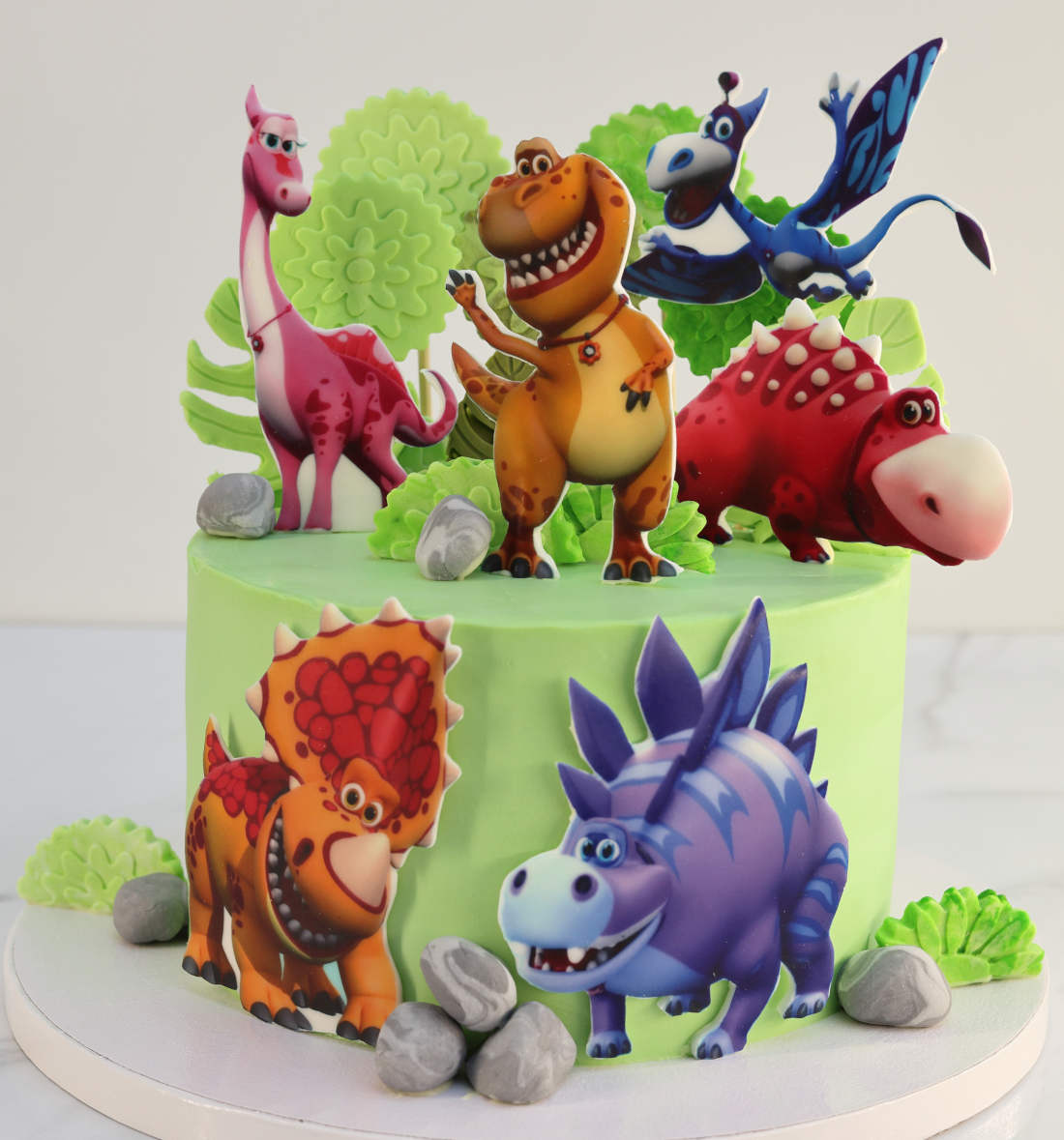 Linksmas tortas vaikui su dinozaurais