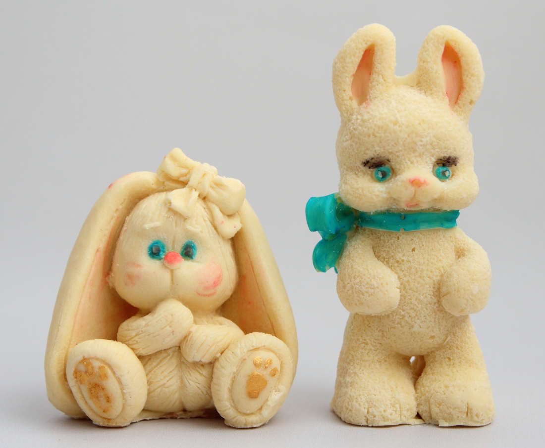 Sugar-free sitting and standing chocolate bunnies