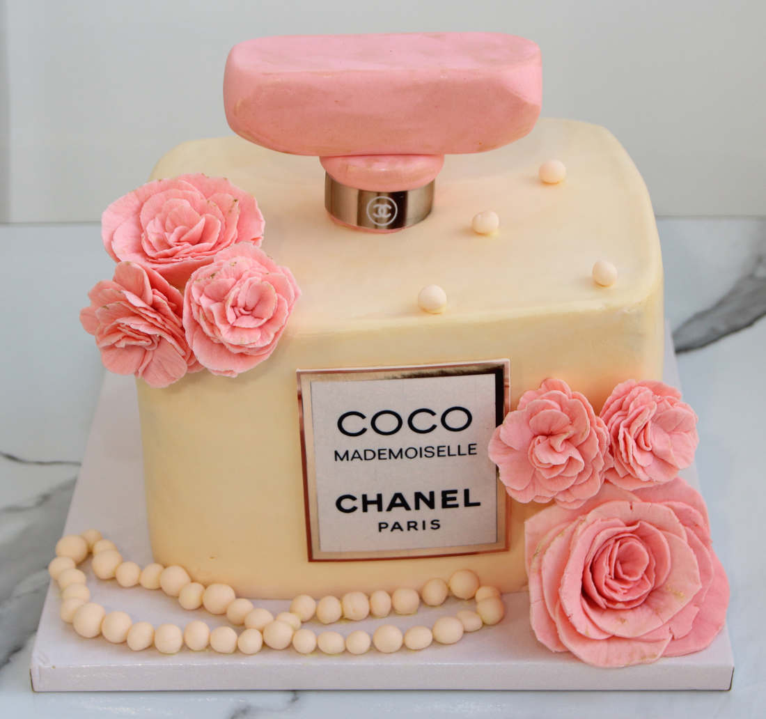 Chanel kvepalų tortas moterų ir mergaičių gimtadienio proga