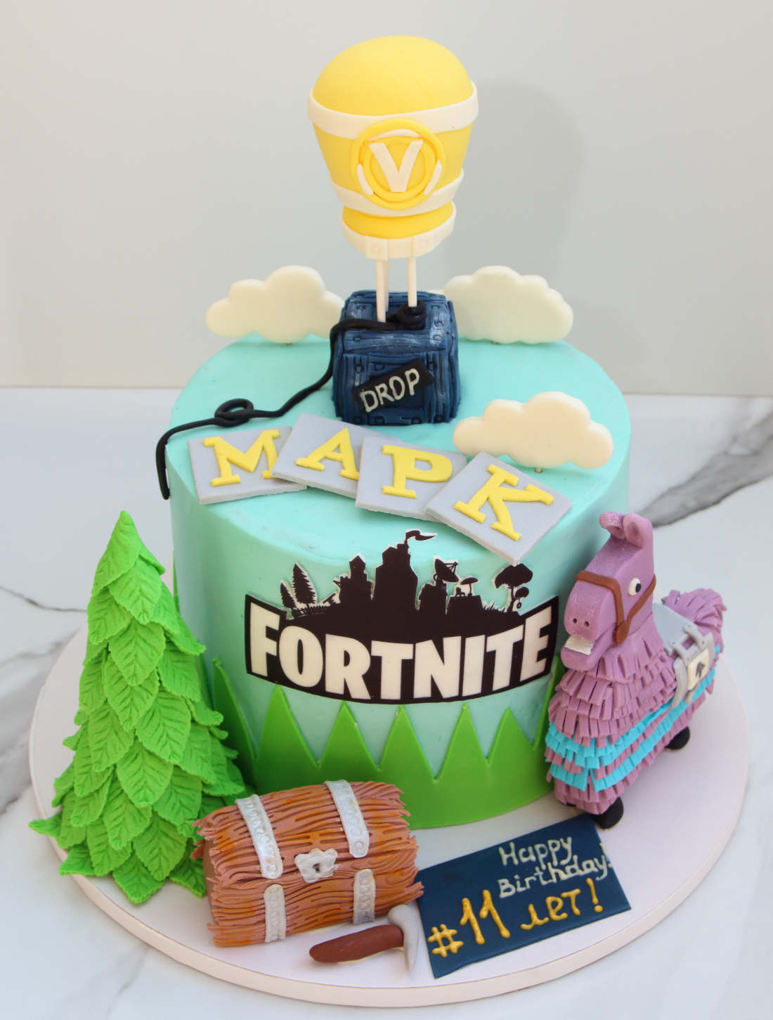 Saldi gimtadienio dovana pagal žaidimą Fortnite