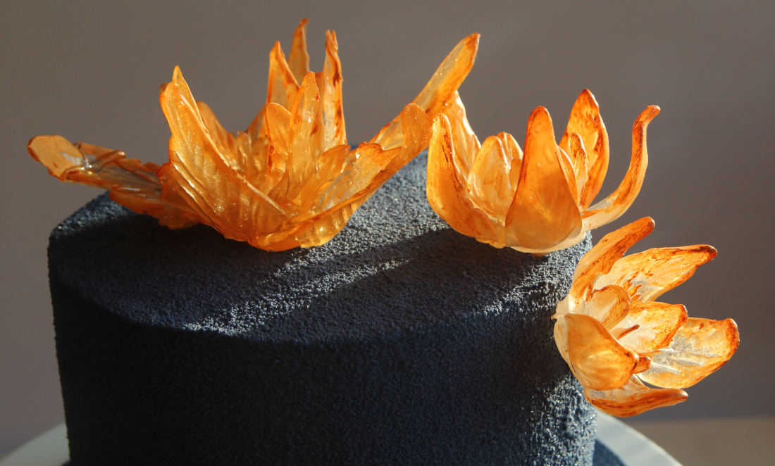 Isomalt flowers in the sun