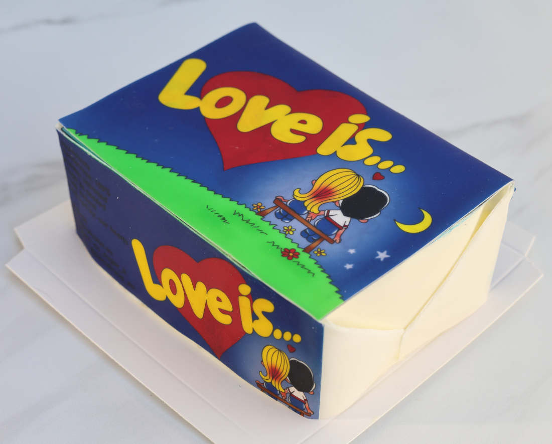 Bento cake in the shape of Love is gum