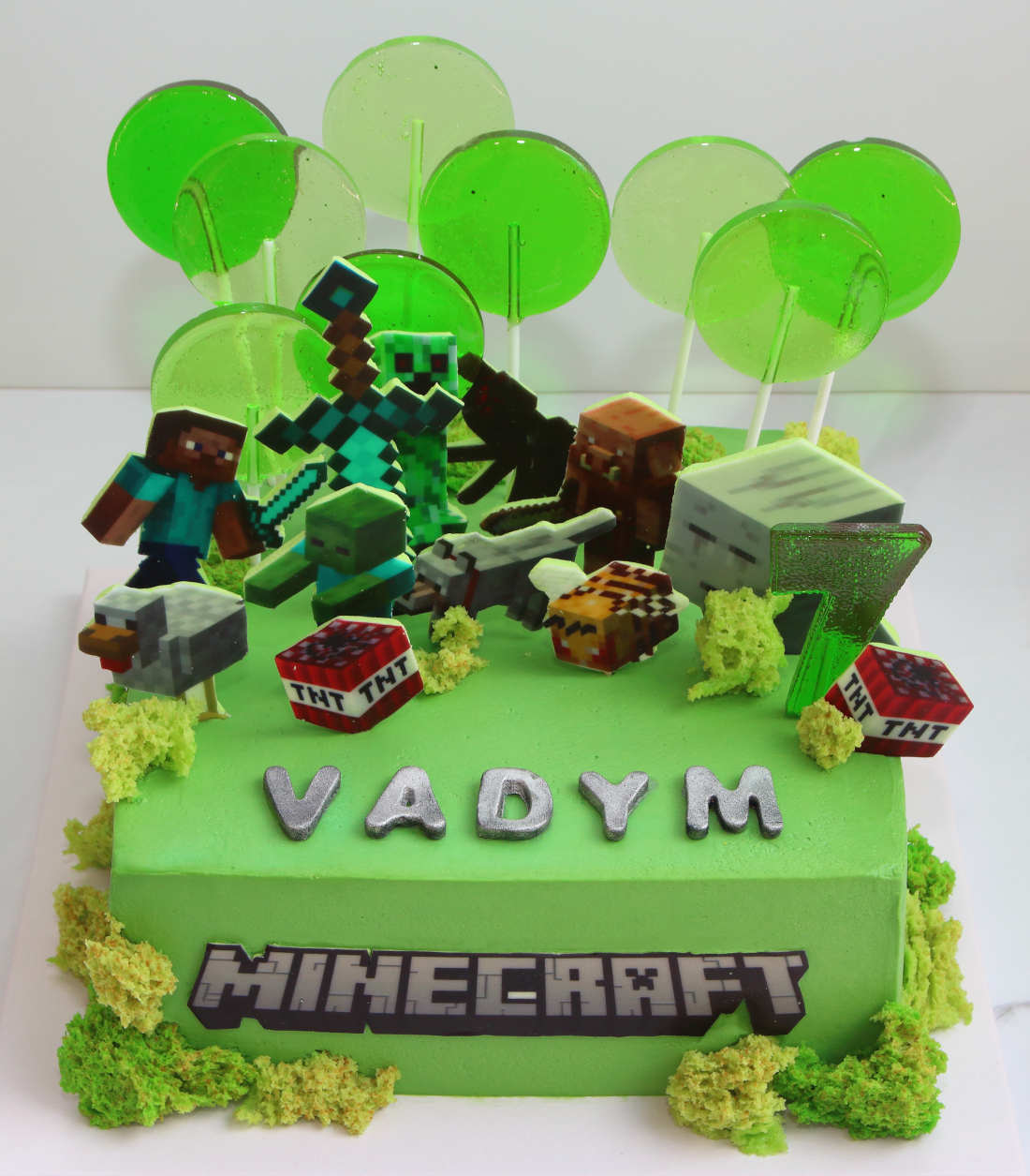 Green cake with Minecraft mobs