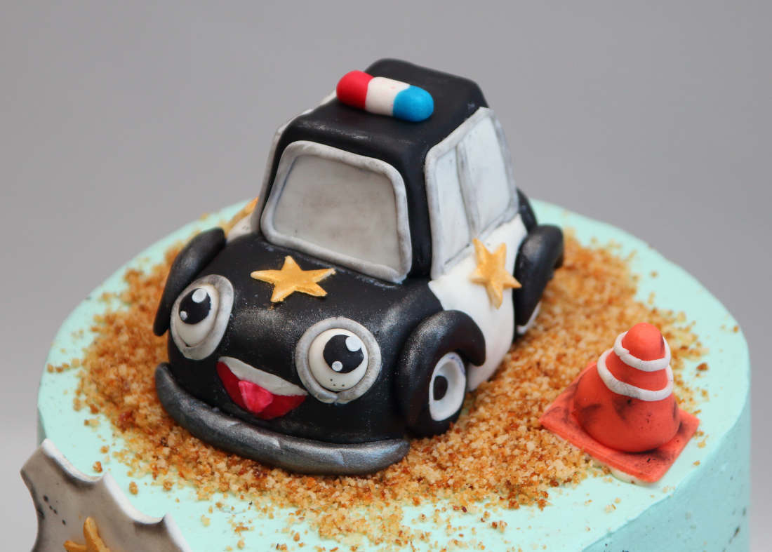 Birthday cake with a car