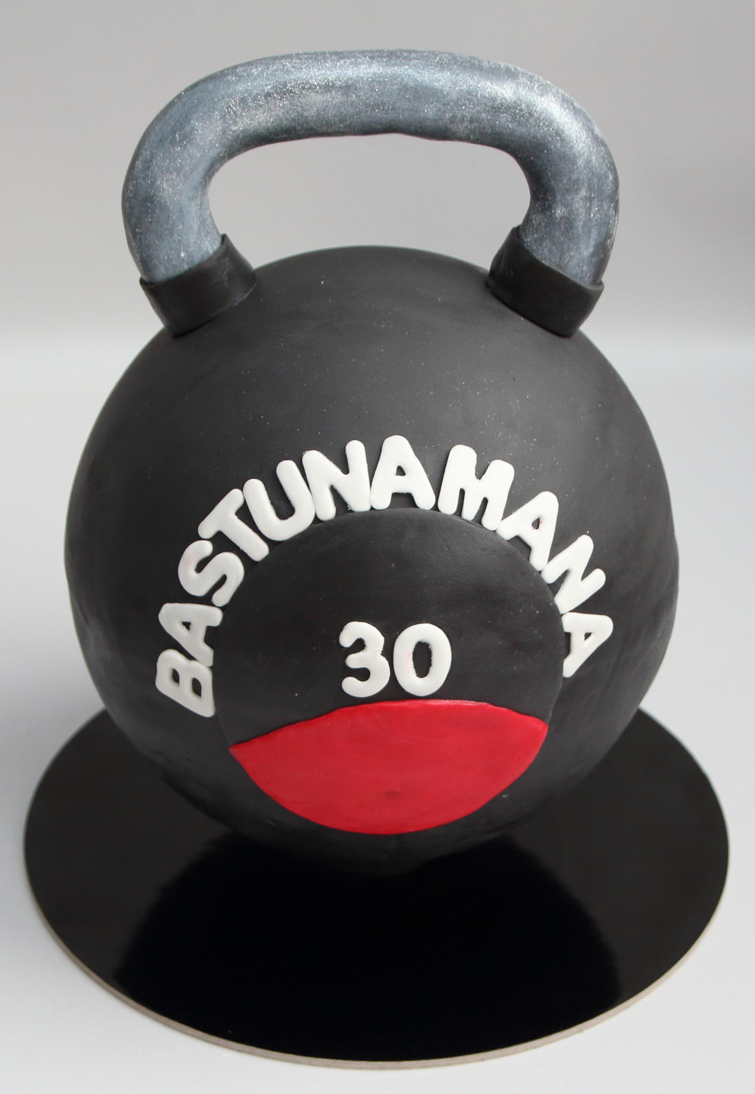 Birthday kettlebell cake without sugar and lactose