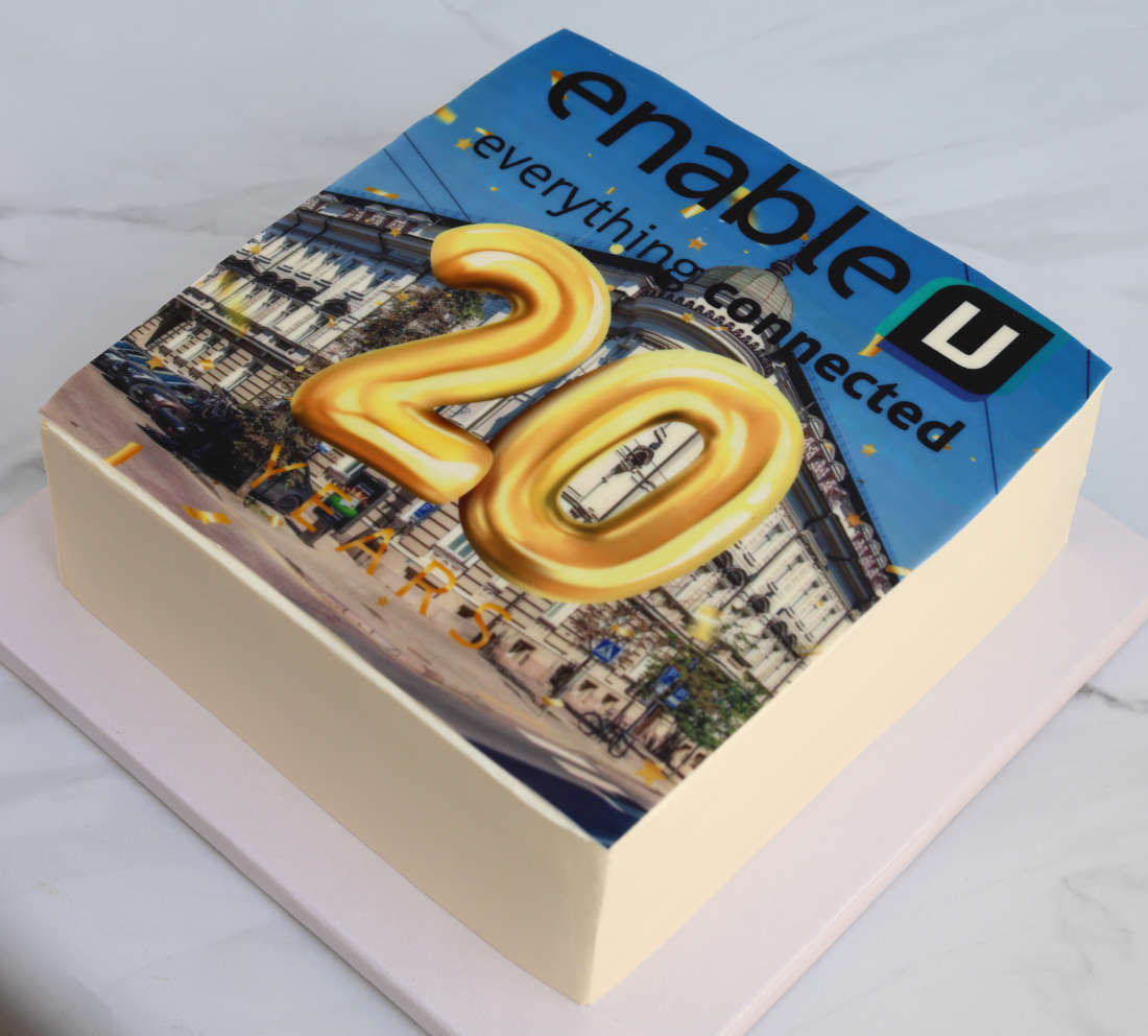 Tortas su nuotrauka, skirta įmonės 20-mečiui