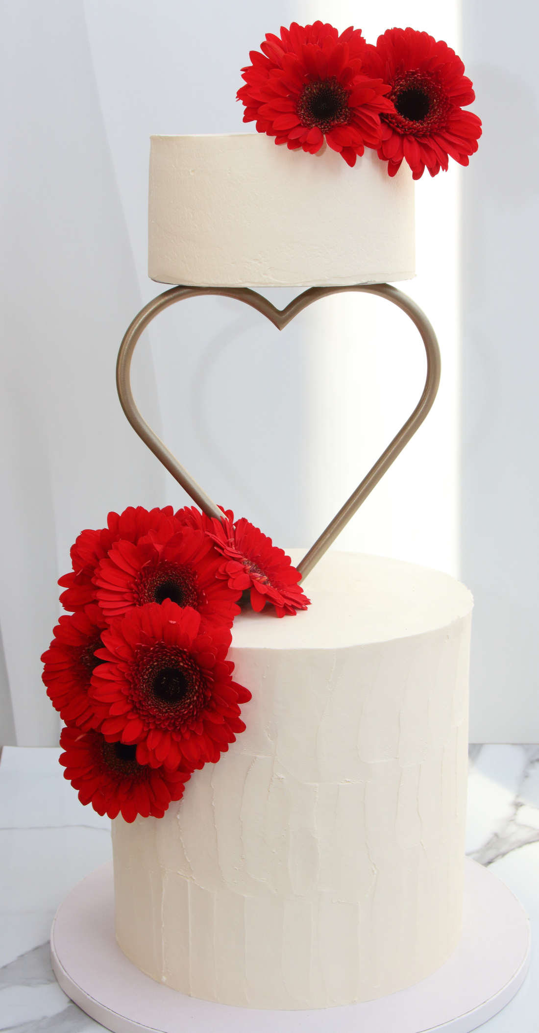 Original wedding cake with a heart in Vilnius